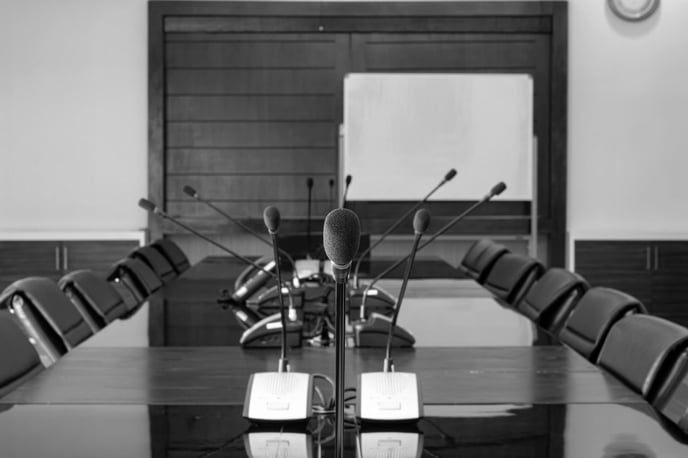 boardroom_meeting_microphone_speakers_Interprefy